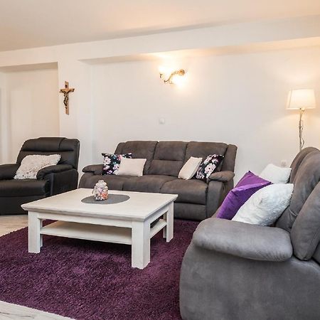 Holiday Home Tower With Private Pool, Sauna And Quads Smilcic Εξωτερικό φωτογραφία